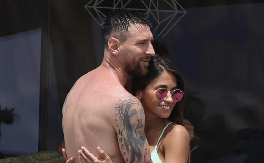 Lionel Messi y Antonela Rocuzzo en Ibiza. Foto: instgram