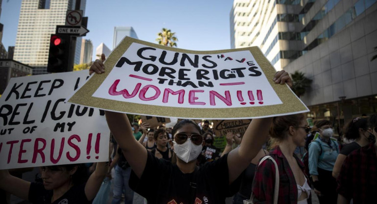Protestas en EE.UU. tras el fallo contra el aborto. Foto: EFE.