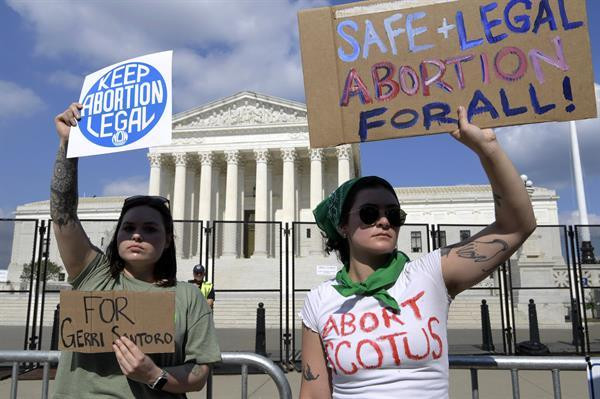 Marchas a favor del aborto. Foto: EFE.