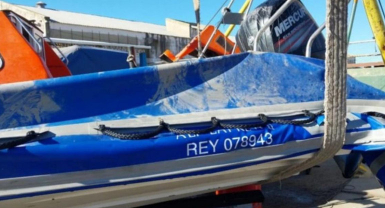 Encontraron cerca de 140 kilos de cocaína en bolsos flotando en la costa de Bahía Blanca. Foto: gentileza La Nueva.