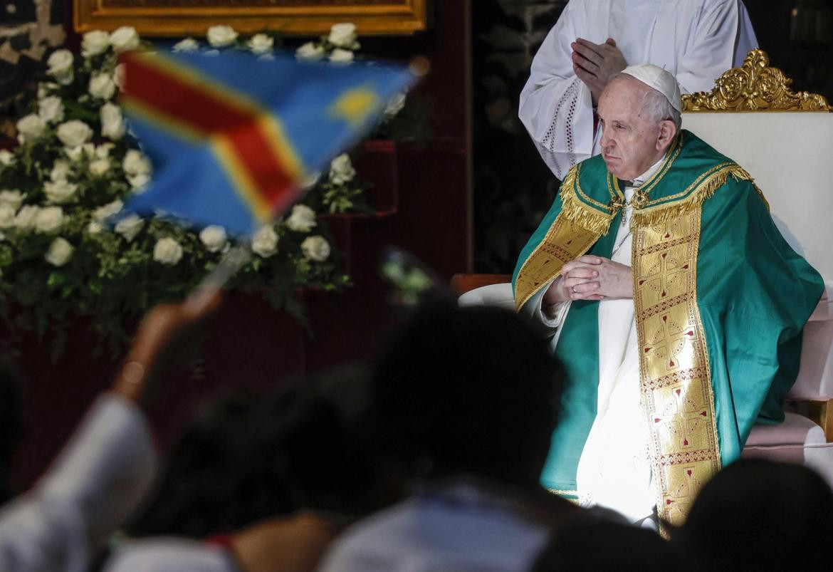 El Papa Francisco preside una Santa Misa para la comunidad congoleña en Roma. EFE