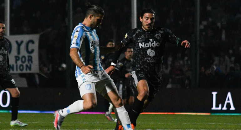 Sarmiento vs. Racing, fútbol argentino, NA	