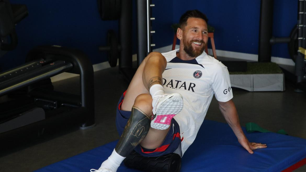 Lionel Messi, entrenamiento del PSG. Foto: Twitter oficial.