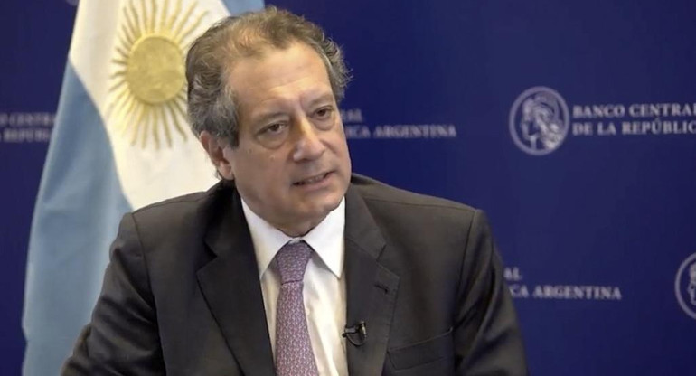 Miguel Ángel Pesce, Banco Central, Economía argentina, NA