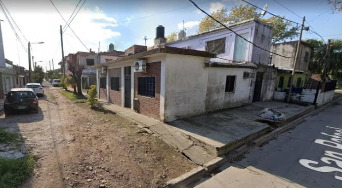 La esquina de Bernardo Houssay y San Rafael, a metros donde fue enontrada asesinada la víctima. Foto: Google Maps.