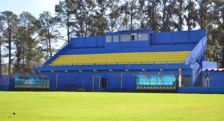 Estadio de Leandro N. Alem. 