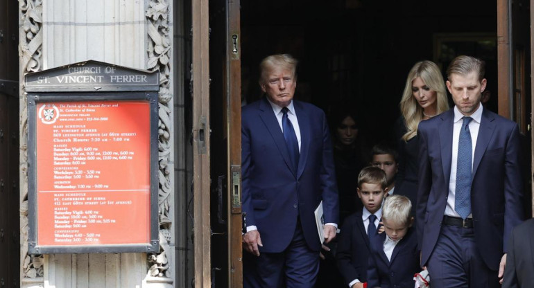 La familia Trump despide a Ivana en un funeral en Nueva York. Foto: EFE.