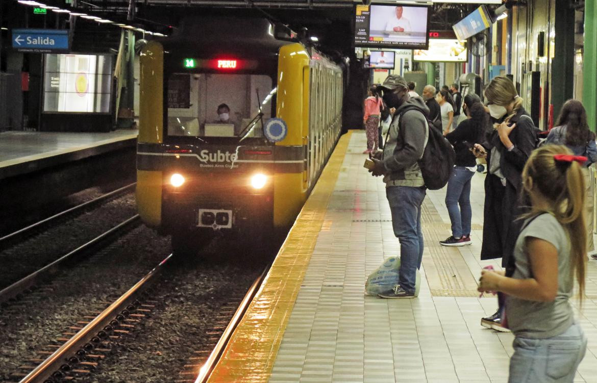 Subte, transporte público. Foto: NA.