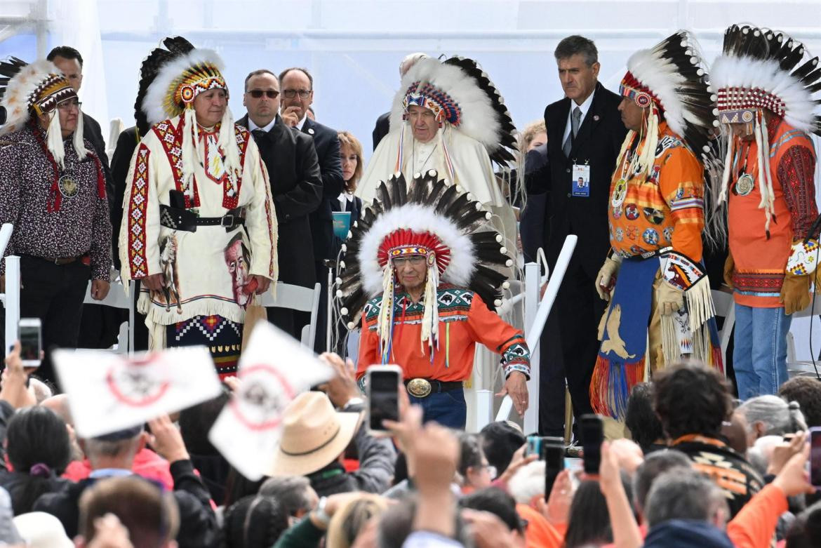 El papa Francisco pidió disculpas a sobrevivientes indígenas