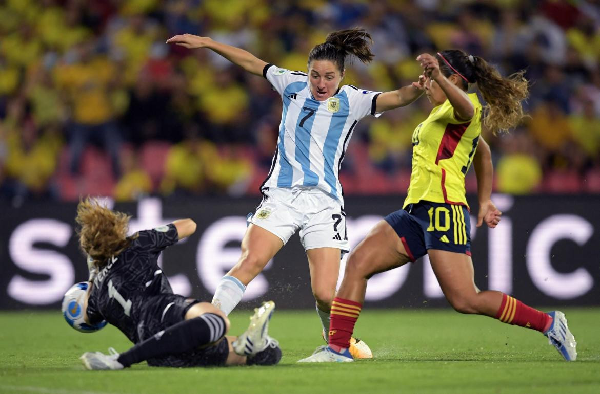 Fútbol femenino, Selección Argentina, Selección Colombia, NA