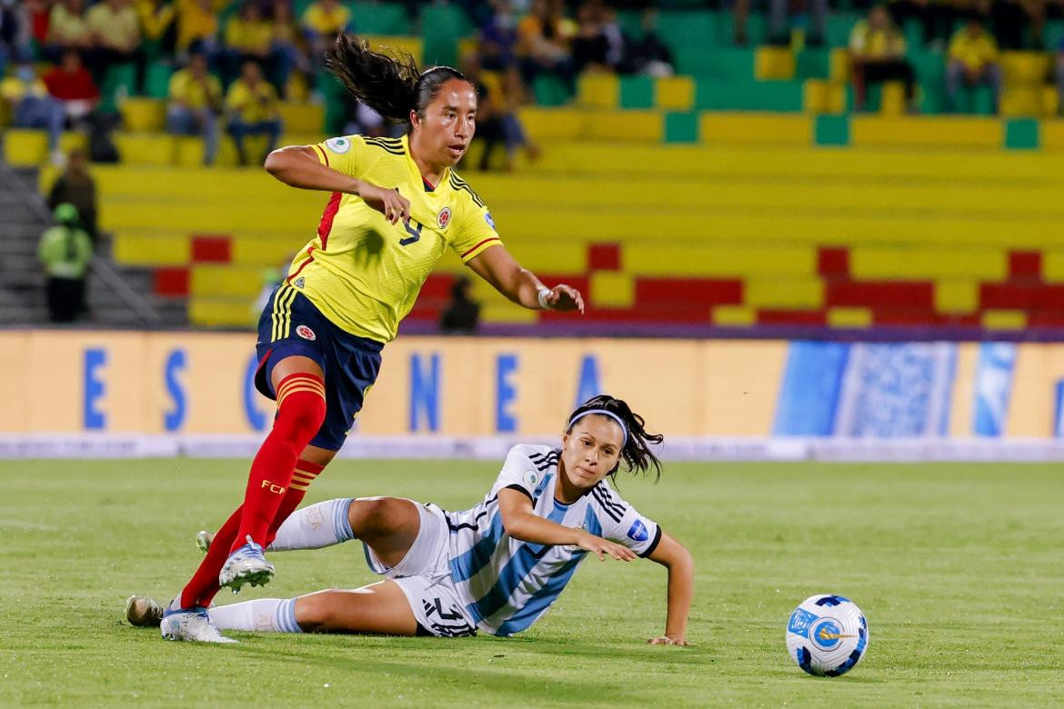 Fútbol femenino, Selección Argentina, Selección Colombia, NA