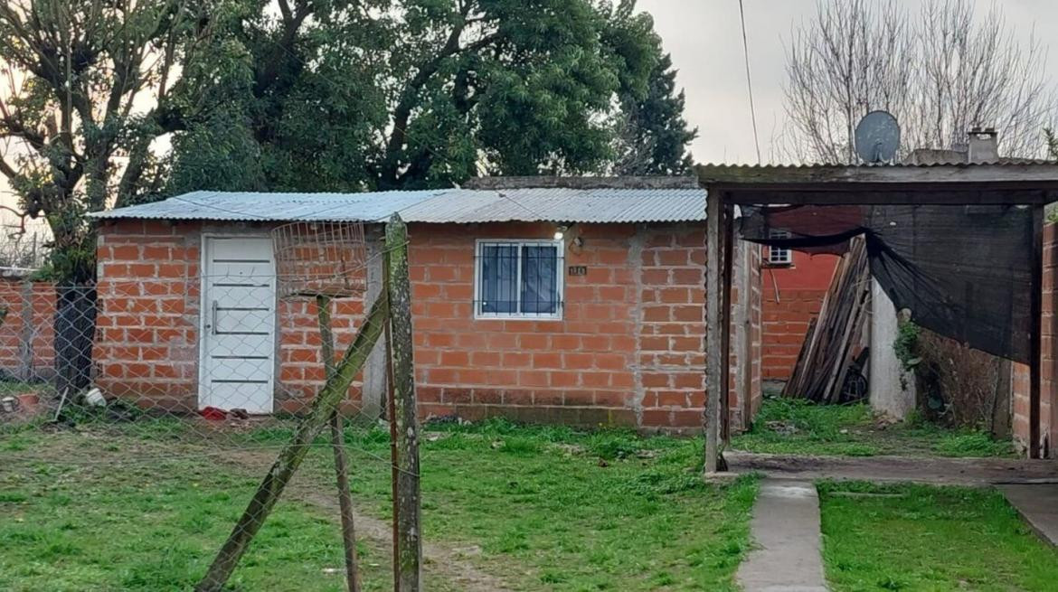 El hombre mantuvo cautiva a la víctima en una vivienda. Foto: Twitter @mauroszeta.