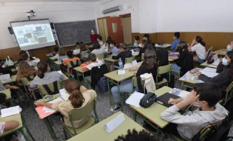 Santa Fe busca eliminar la posibilidad de repetir el año en la escuela secundaria	