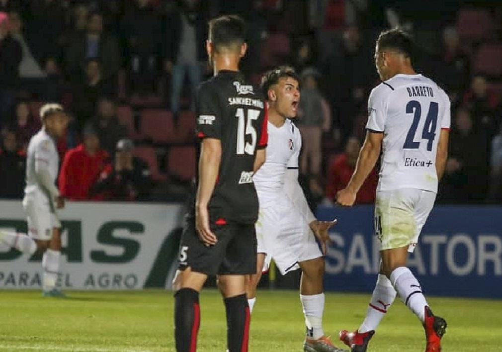 Festejo de Independiente ante Colón, NA