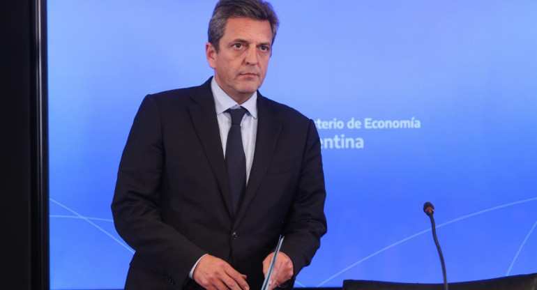El ministro de Economía, Sergio Massa, durante el anuncio de las nuevas medidas. Foto NA: