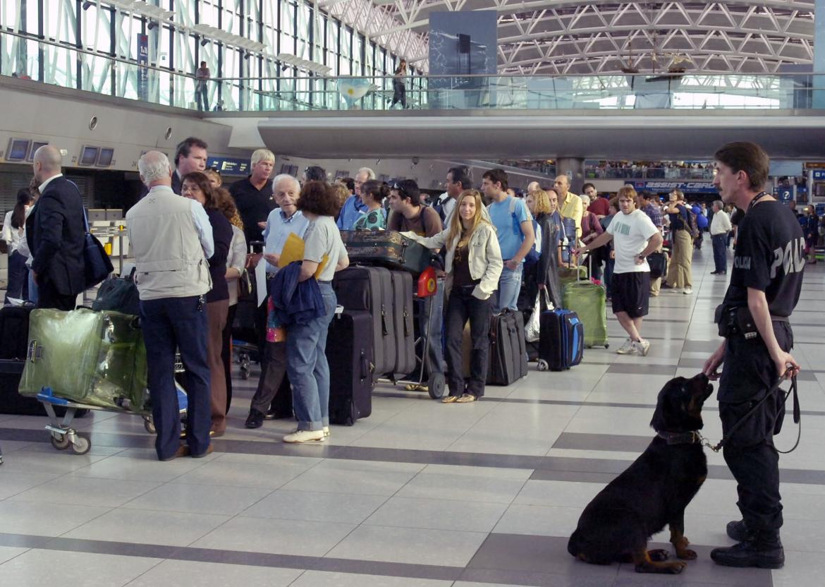 Aeropuerto de Ezeiza, pasajeros, NA