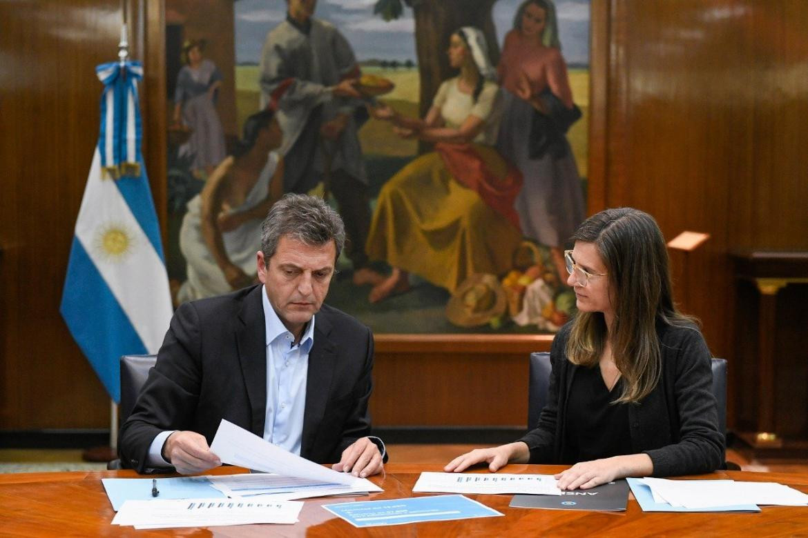 Sergio Massa y Fernanda Raverta. Foto: NA.