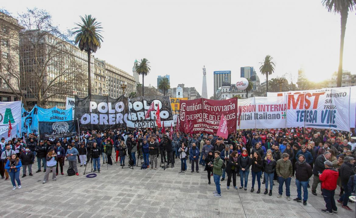 Marcha en el centro porteño. Foto: NA.