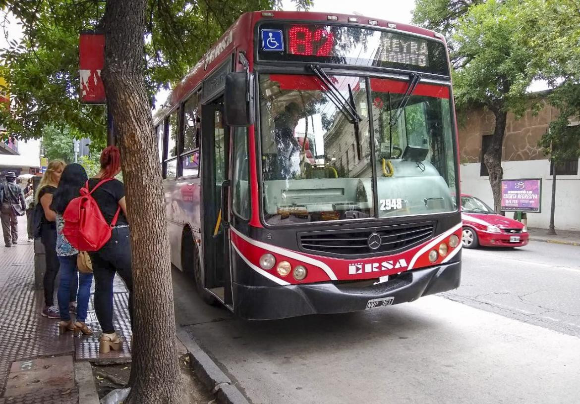 Colectivos, transporte público. Foto: NA.