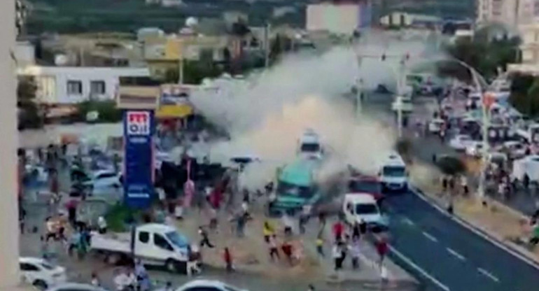 Camión fuera de control en Turquía. Foto: captura video.