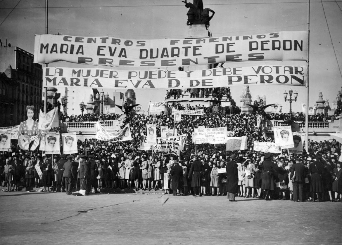 Voto femenino en Argentina. Foto: Archivo de la nación