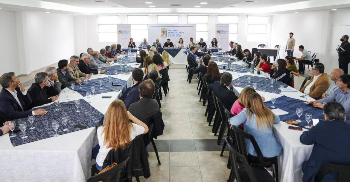 Máximo Kirchner encabezó un congreso del PJ. Foto: prensa FdT.