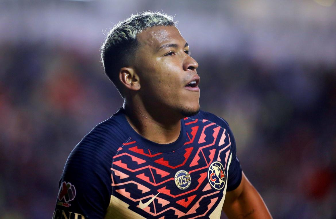 Roger Martínez, futbolista. Foto: EFE.