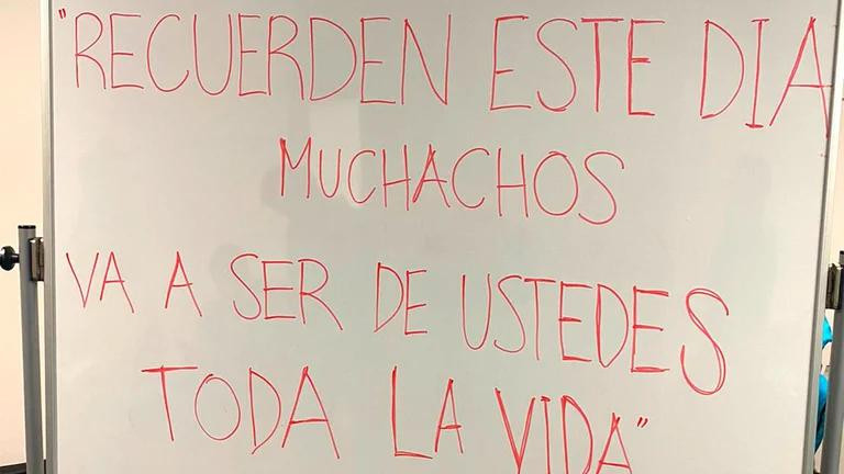 El mensaje en el vestuario de Los Pumas. Foto: @lospumas