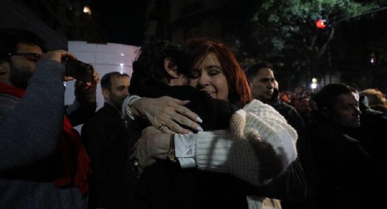 Cristina Fernández de Kirchner, Gobierno, militancia, Twitter