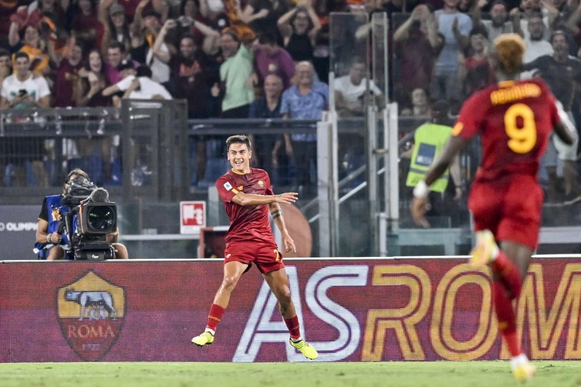 Festejo de Paulo Dybala para Roma ante Monza por Serie A. Foto: REUTERS.