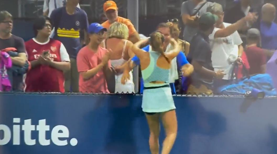 Festejo de Sara Bejlek y su padre en el US Open. Foto: captura de video