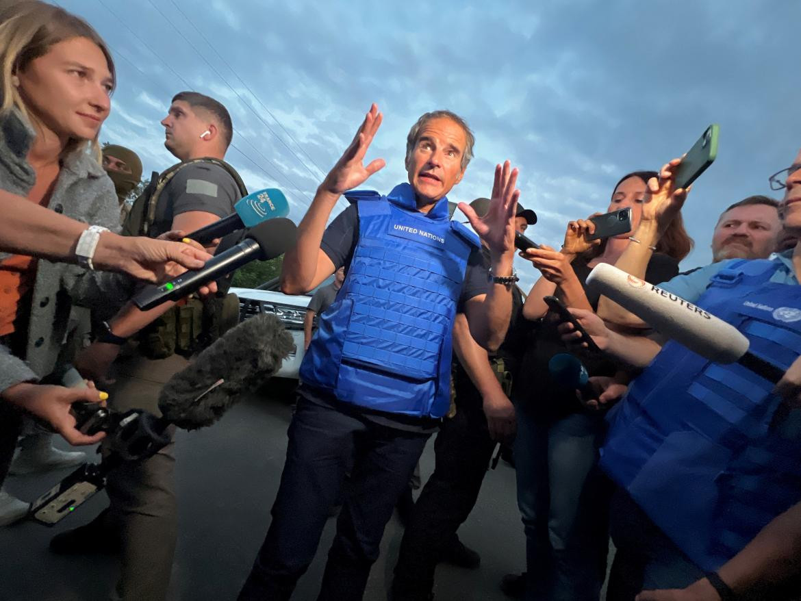 Rafael Grossi, en la inspeccion de la ONU en Zaporiyia. Foto: REUTERS.