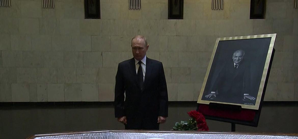 Putin despide a Gorbachov_Reuters