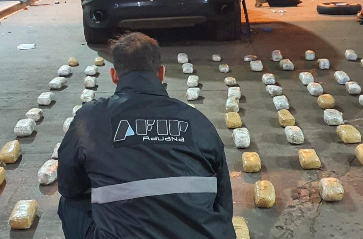 Aduana secuestró un importante cargamento de droga en Iguazú, foto ADUANA	