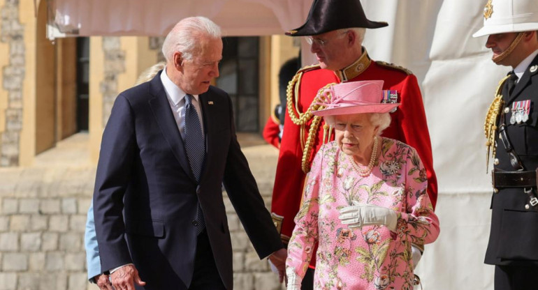 Joe Biden e Isabel II. Foto: REUTERS
