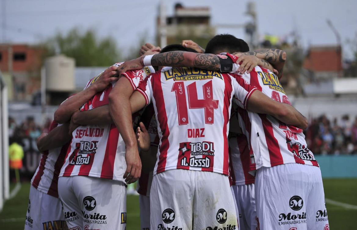 Barracas Central goleó a Godoy Cruz. Foto: NA.