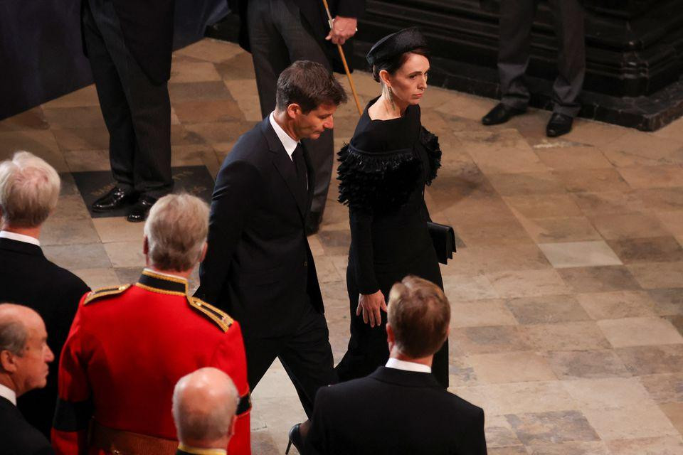 Representante de Nueva Zelanda asistiendo al funeral de Isabel II. Foto: Reuters.