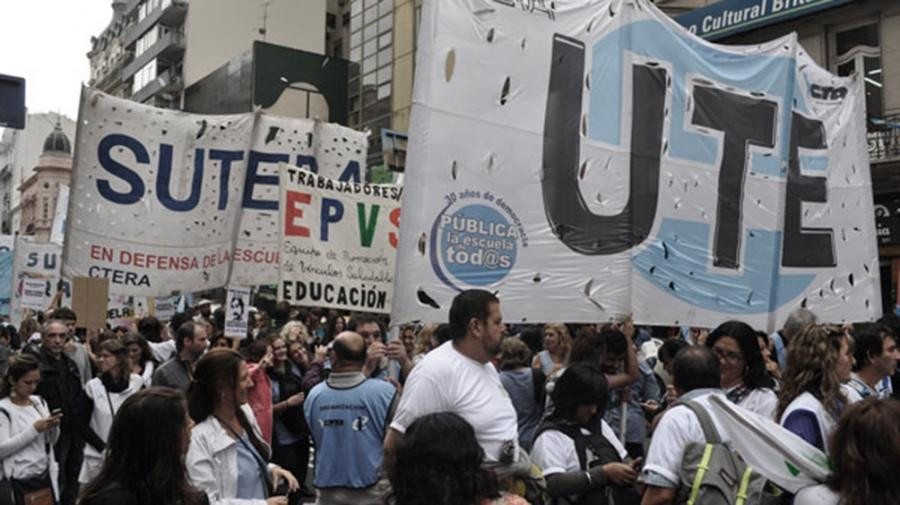 Docentes de CABA realizan un paro. Foto: Telam.