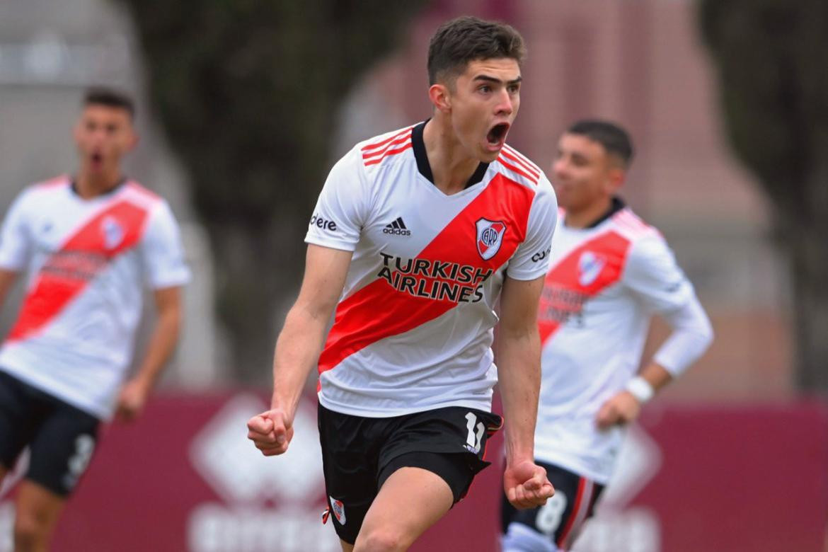 Joaquín Panichelli, el delantero de la reserva de River. Foto: Twitter @Panichelli1.