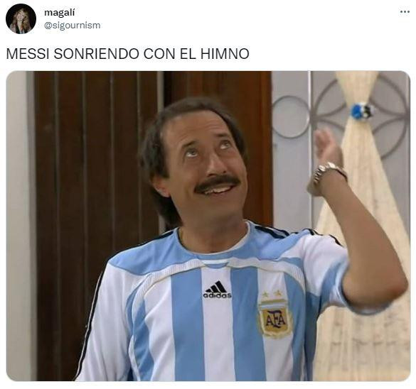 Meme de Messi escuchando el himno 3. Foto: Twitter.