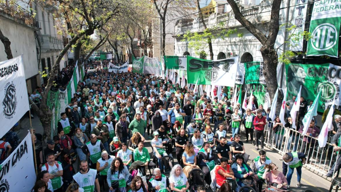 Movilización de estatales porteños de ATE. Foto: @ATECapitalOk.