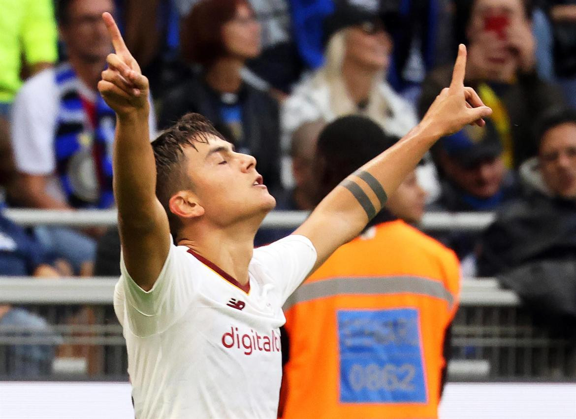 Paulo Dybala volvió a convertir con la Roma. Foto: EFE.