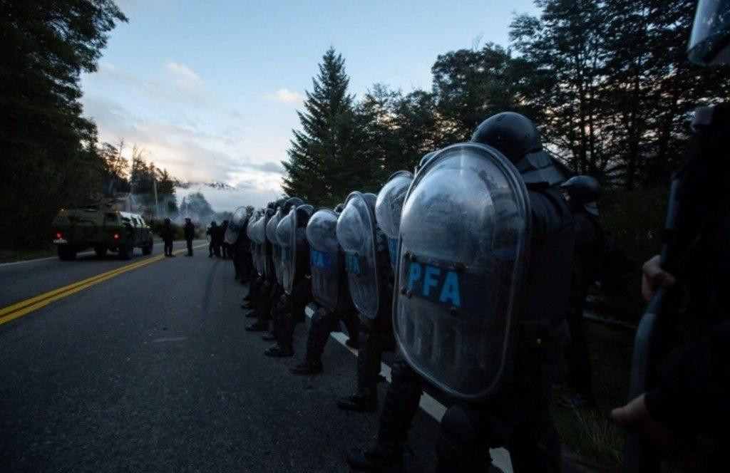 Mapuches, Villa Mascardi, operativo de desalojo, NA