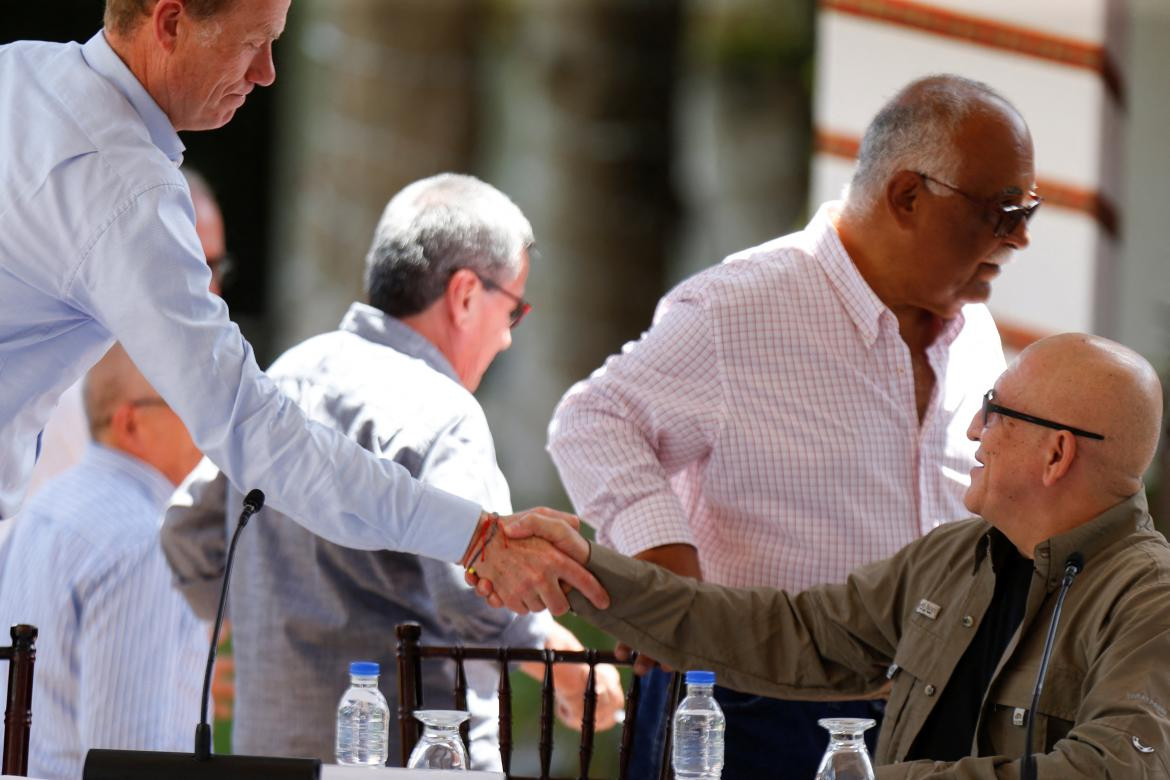 Acuerdo entre el gobierno de Colombia y el ELN. Foto: REUTERS.