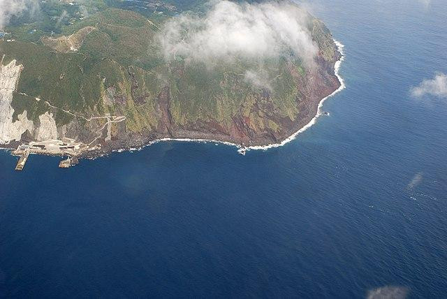 Isla volcánica en Japón_Wikimedia Commons