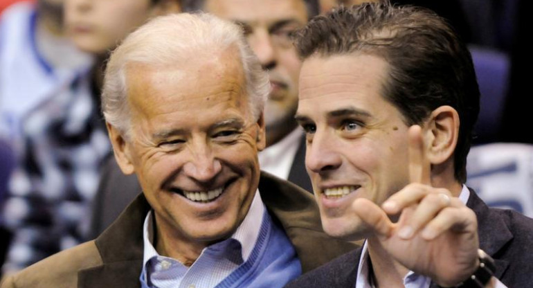 Joe Biden y su hijo Hunter. Foto: REUTERS