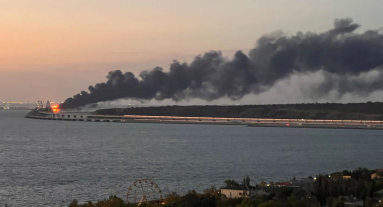 Explosión en el puente de Crimea_Reuters