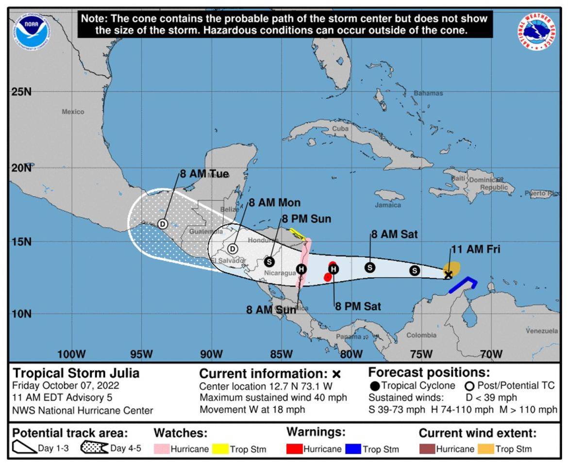 Imagen paso huracán Julia Foto EFE  y Oficina Nacional de Administración Oceánica y Atmosférica de Estados Unidos (NOAA) a través del Centro Nacional de Huracanes (NHC)