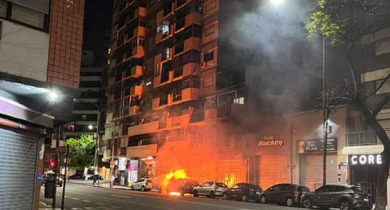 Incendio en Palermo, NA