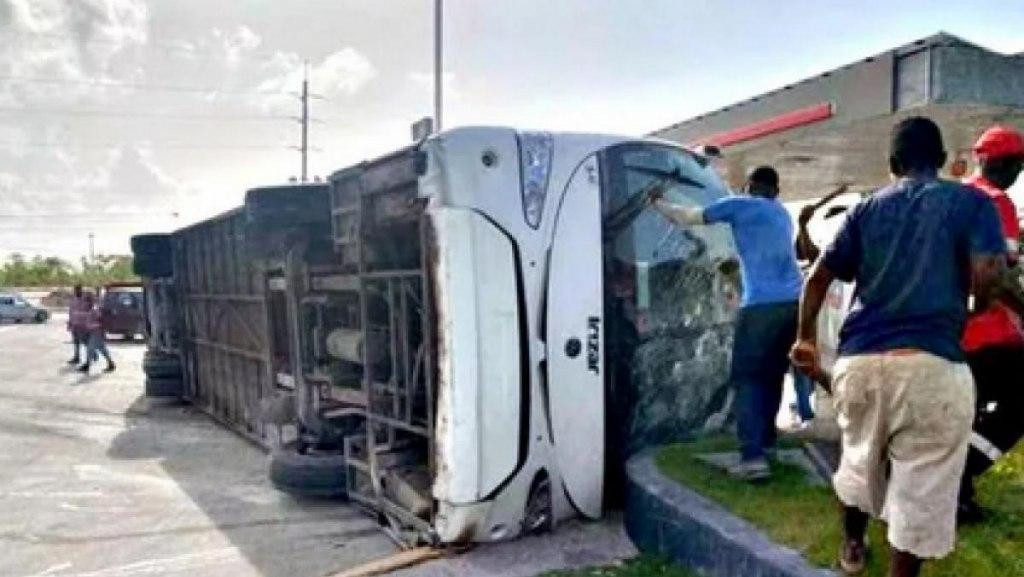 Accidente de micro en Punta Cana, NA